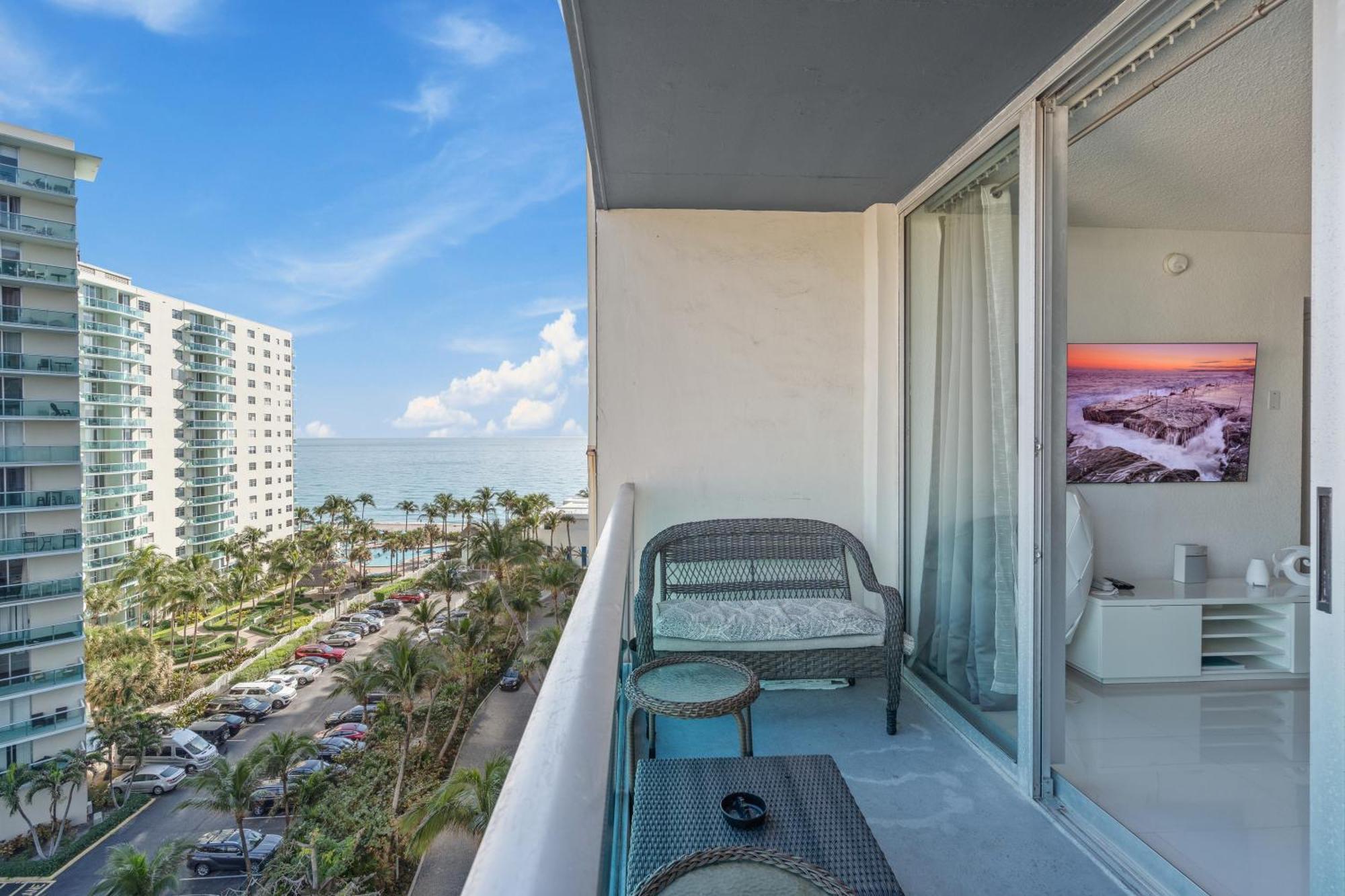 Great Apartment With Beach Access ハリウッド エクステリア 写真